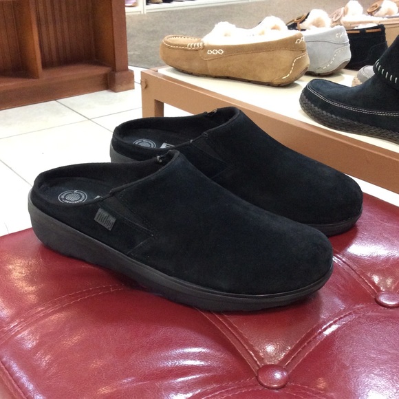 fitflop loaff suede clogs